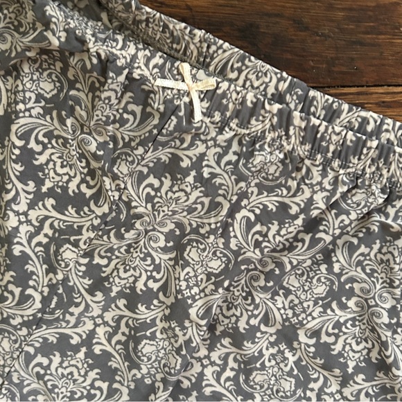 😴Rene Rofe Sleepwear Set - Picture 8 of 13